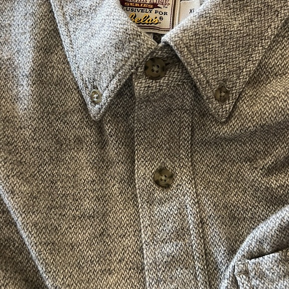 Cabela’s Outfitter Series soft brushed cotton flannel shirt - Picture 7 of 7